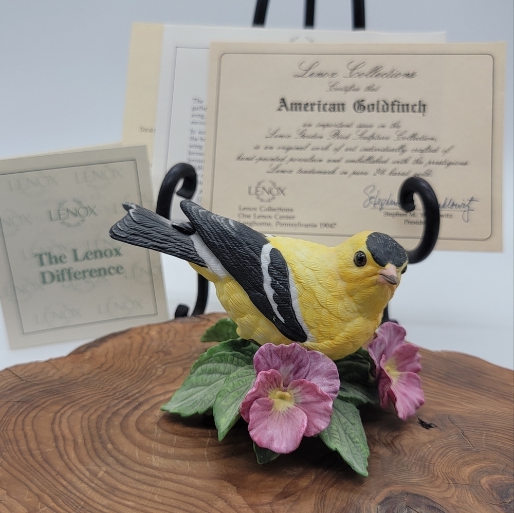 Vintage LENOX Porcelain Garden Bird Collection American Goldfinch